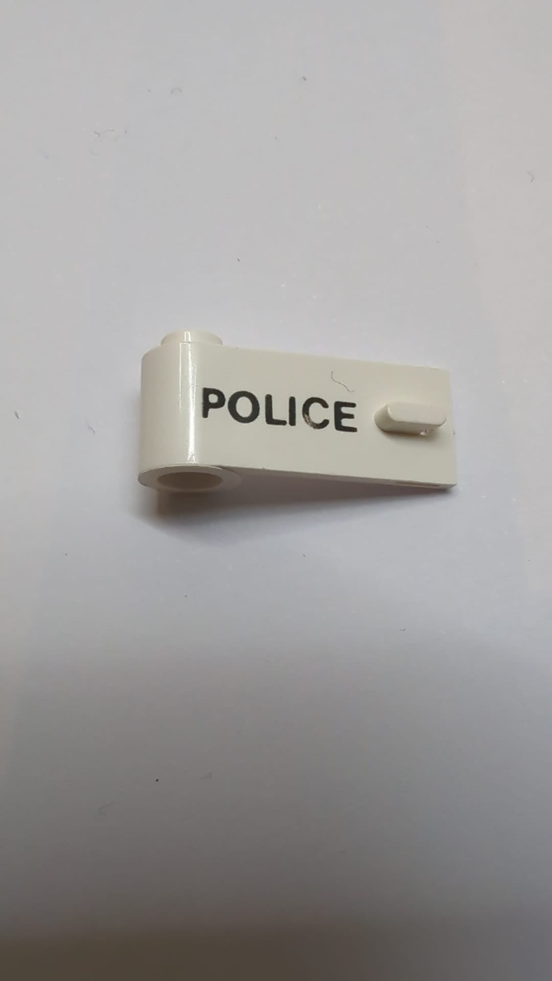 1x3x1 Tür links mit dem Muster „POLIZEI“ weiß