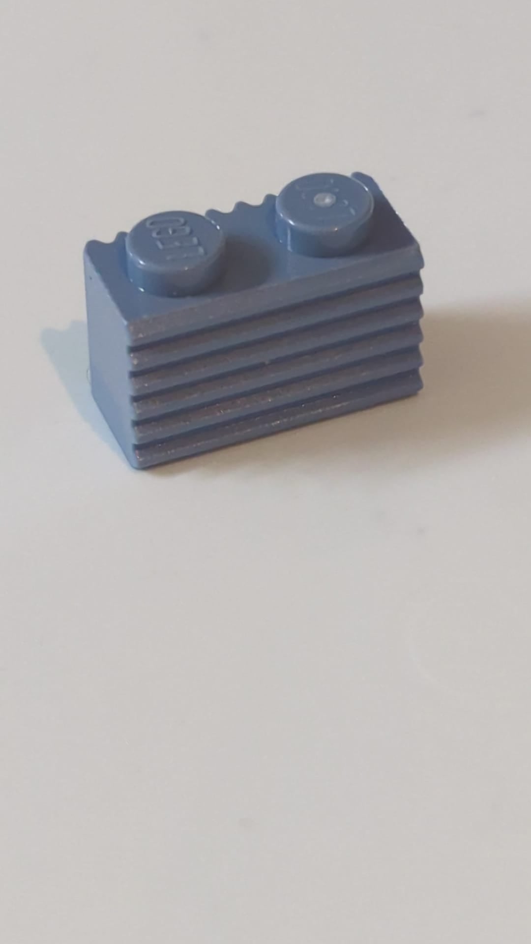 1x2 Stein, Modifiziert mit Gitter / Geriffeltem Profil sandblau