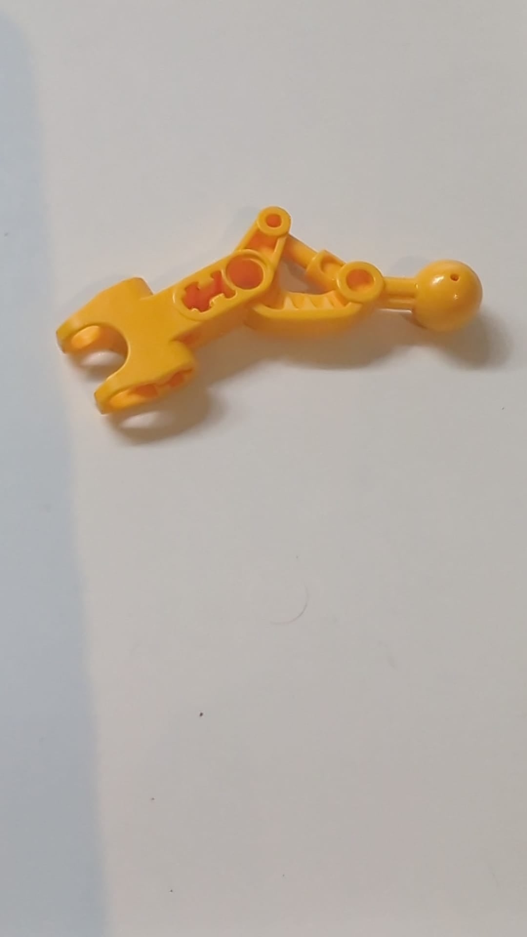 Hero Factory Arm-/Bein-Winkelgelenk mit Kugelgelenk und Kugelpfanne hellorange