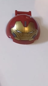 4x41 Windschutzscheibe 2/3, halbkugelförmige Kabinenhaube mit Stangengriff, goldenem Hulkbuster-Gesicht und dunkelblaugrauem Wangen- und Stirnpaneelmuster dunkelrot