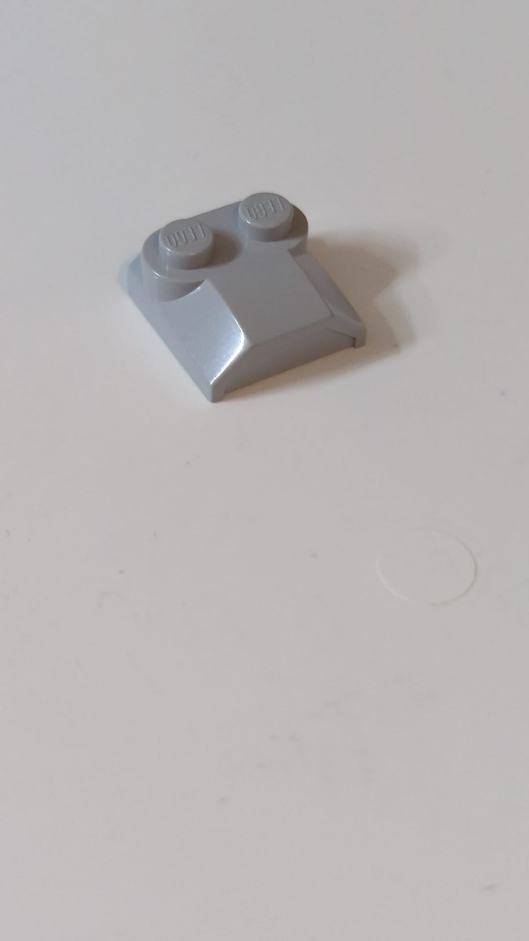 2x2x2/3 modifizierter Stein zwei Noppen gerade neuhellgrau
