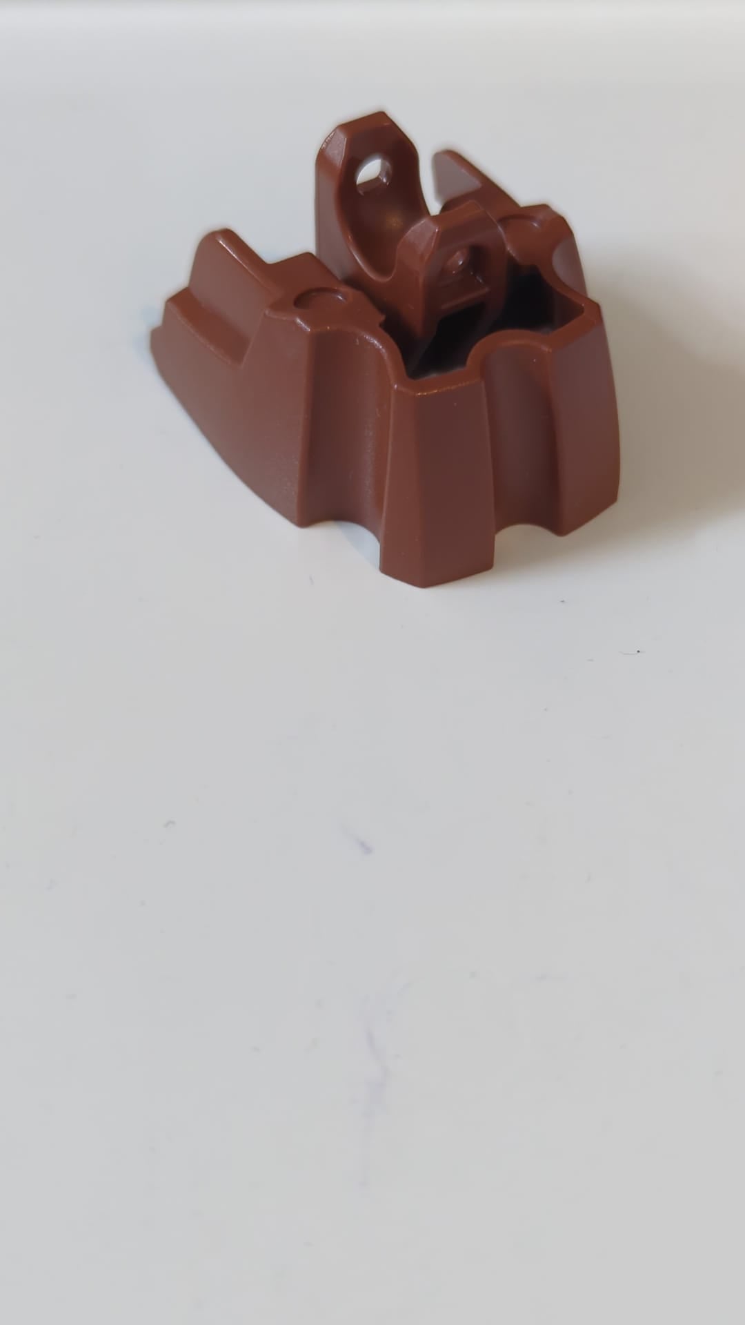 Großer Figurenfuß, kurz mit Kugelgelenk neubraun