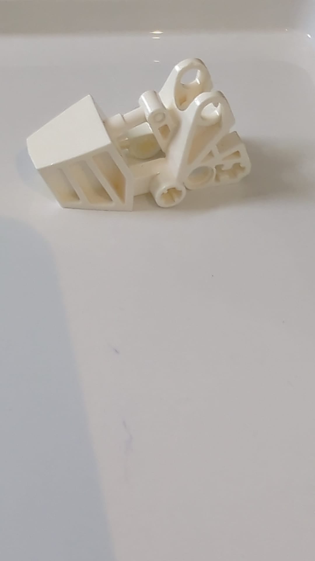 3x6x2 1/3 Bionicle-Fuß mit Kugelgelenkpfanne abgerundete Oberseite weiß