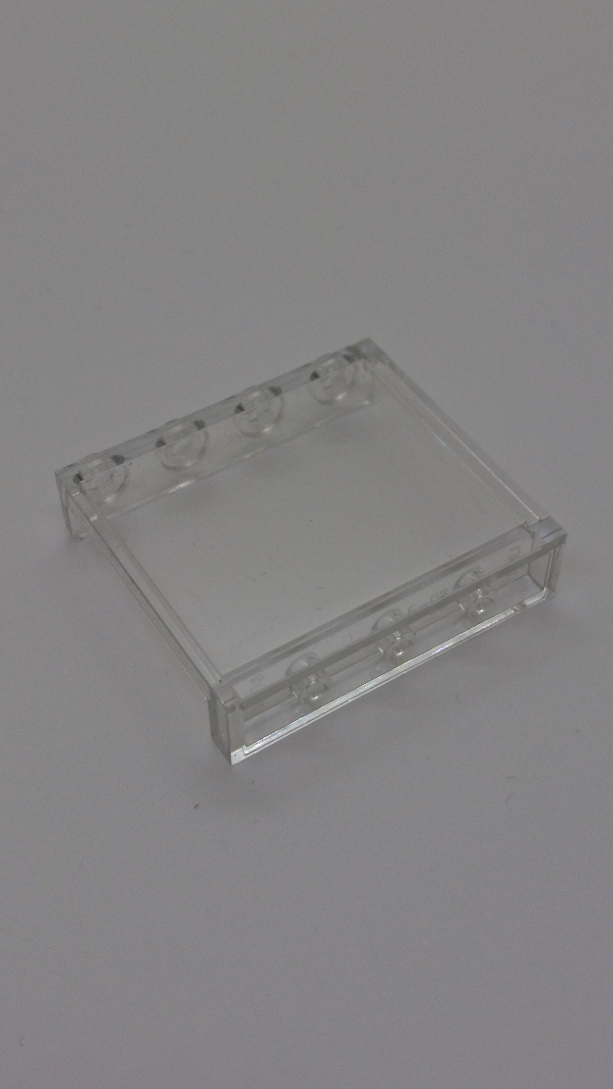 NEU Paneel 1 x 4 x 3 mit seitl. Supports - hohle Noppen transparent weiß