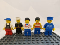 Bunte Tüte mit diesen 5 Minifiguren aus dem Bereich City