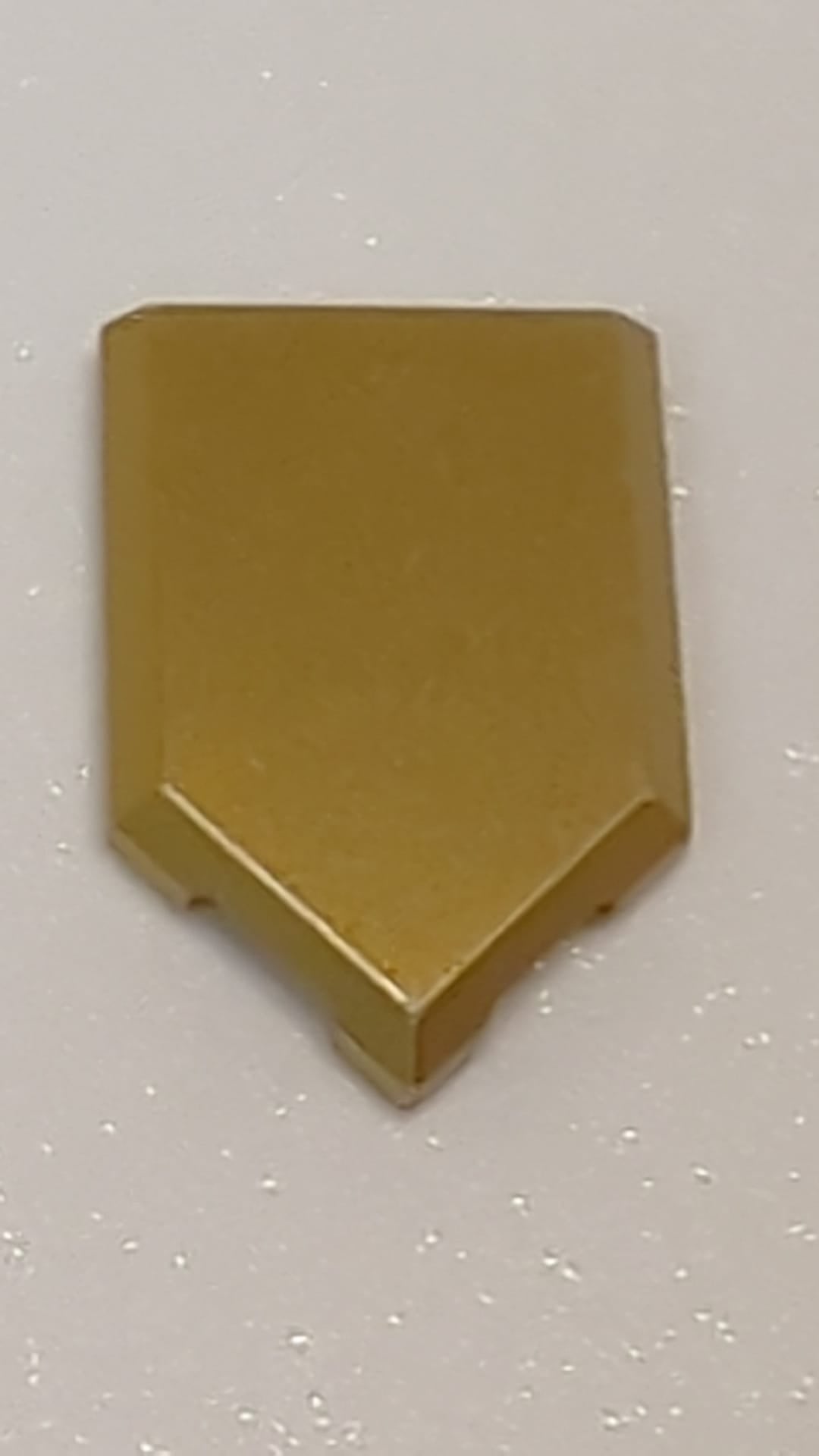 NEU Fliese, Modifiziert 2 x 3 Pentagonal metallic gold