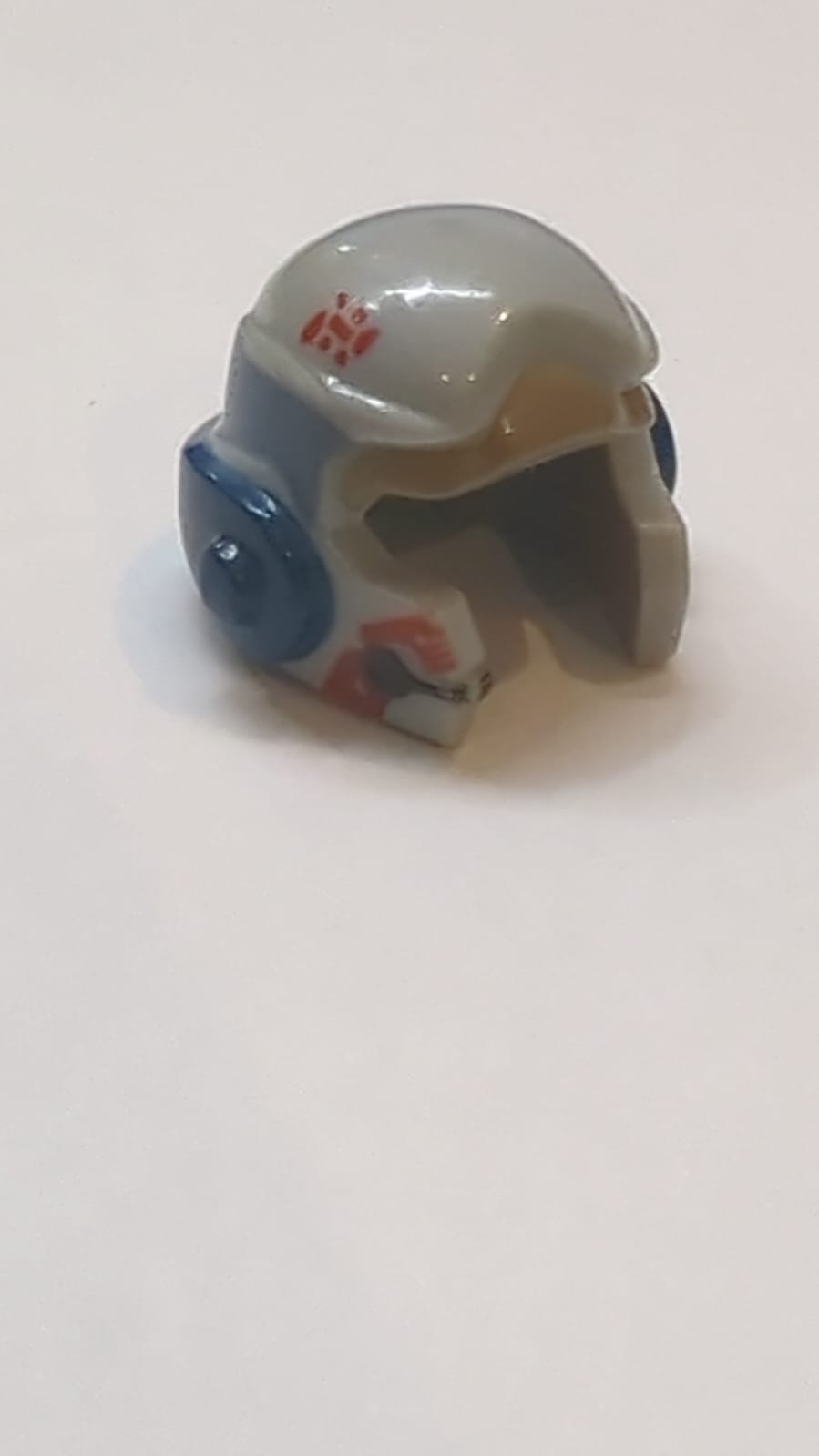 Kopfvedeckung Helm SW Rebel mit dunkelbraunem, sandblauem und dunkelblauem A-Wing-Pilot-Muster neuhellgrau