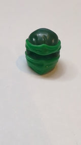 Kopfbedeckung Ninjago Wickeltyp 2 mit geformten grünen Wickeln und Knotenmuster dunkelgrün