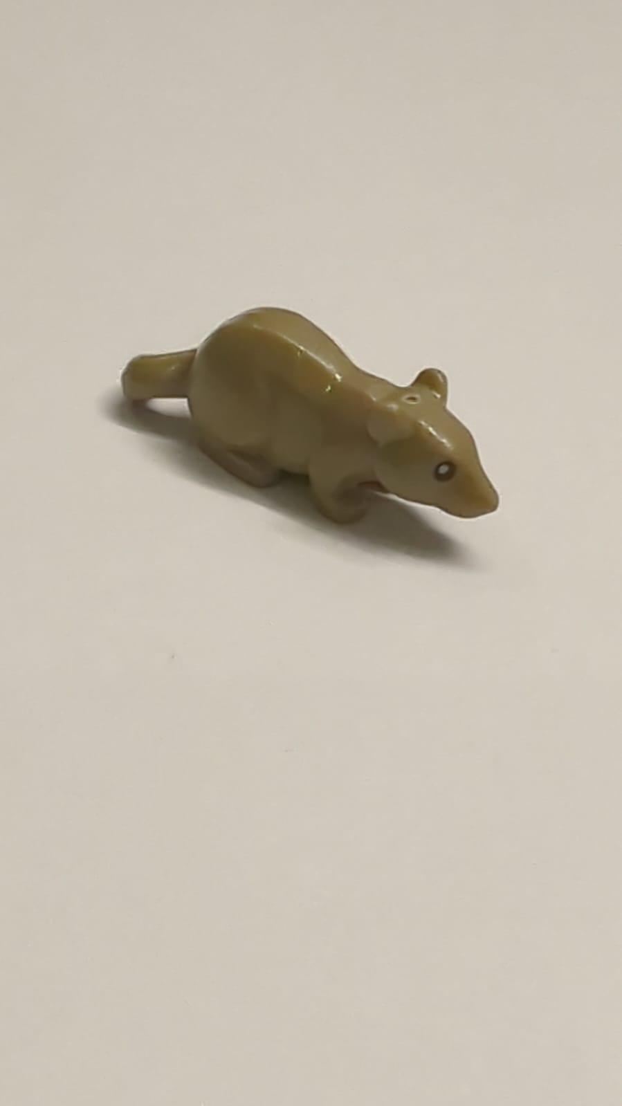 NEU Ratte / Maus mit schwarzen Augen, dunkelbeige
