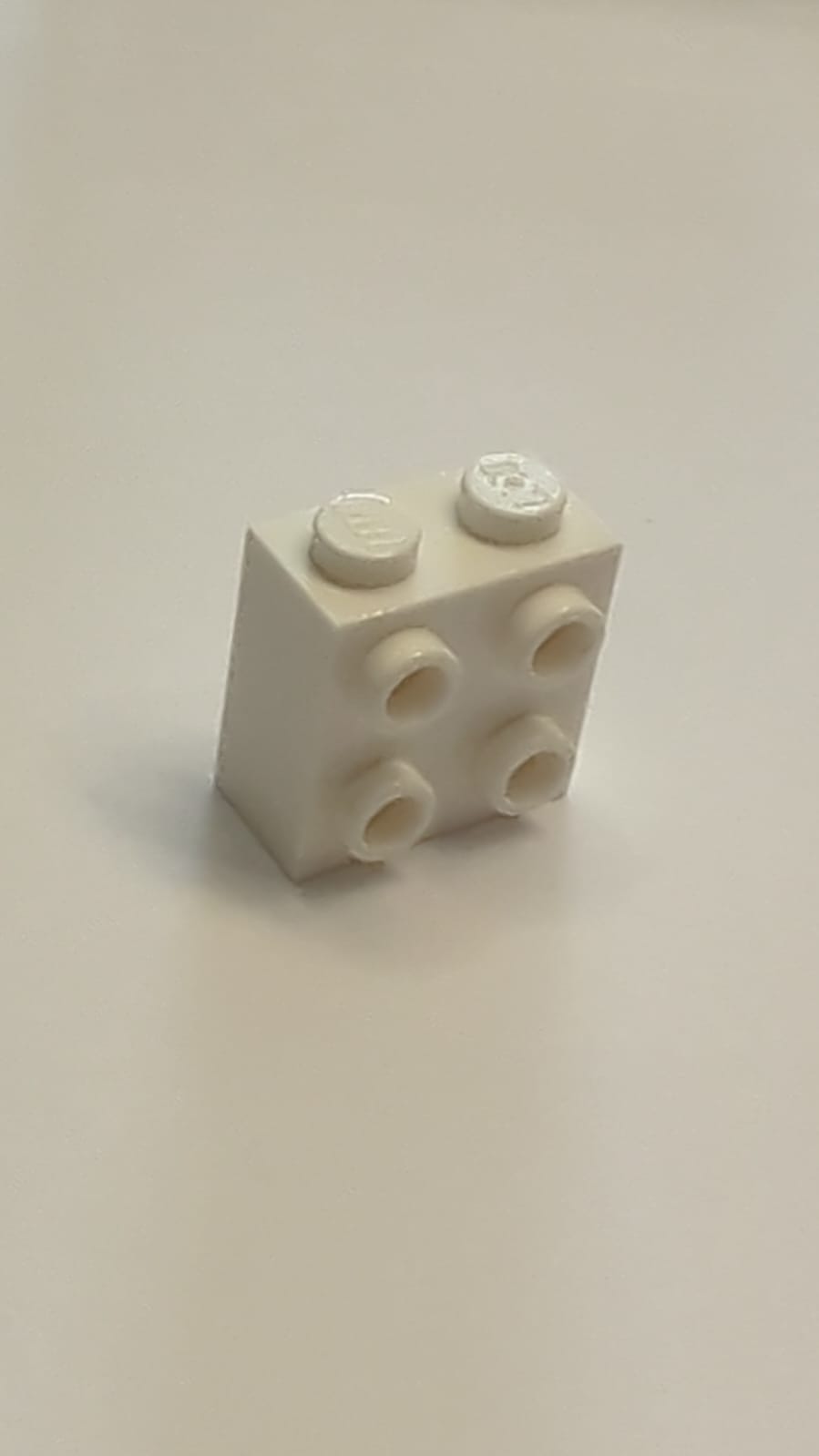 NEU Stein modifiziert 1 x 2 x 1 2/3 mit Noppen auf den Seiten weiß
