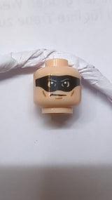 Kopf Schwarze Augenmaske, mittlere Nougat Backenlinien und Kinngrübchen, wütendes Muster nougat (hell)