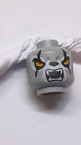 Kopf Doppelseitiger Alien Chima Wolf mit Gelben Augen, Schwarzen Narben, Reißzähnen, Geschlossener Mund / Offener Mund Muster (Worriz) neuhellgrau