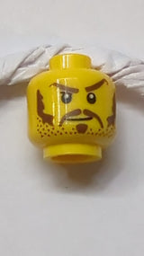 Kopf Dunkelbraune Augenbrauen, Schnurrbart, Seelenfleck, Koteletten und Bartstoppeln, Böses Grinsen Muster gelb