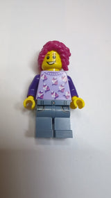 NEU fröhliche weibliche Figur mit Einhörnern auf dem Oberteil