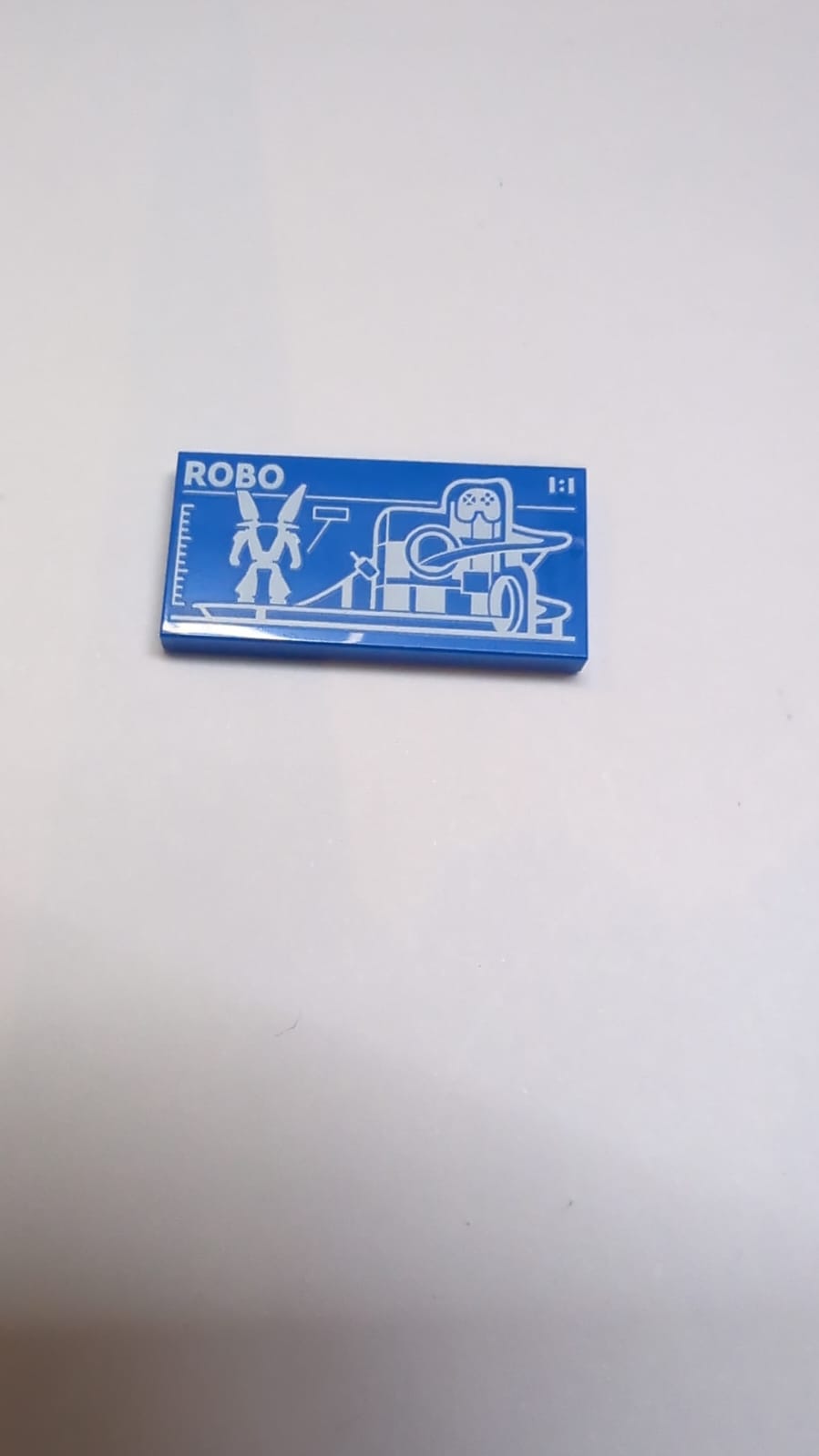 NEU Fliese 2 x 4 mit Robot World (Set 60421) Bauplan mit weißem 'ROBO'- und '1:1'-Muster