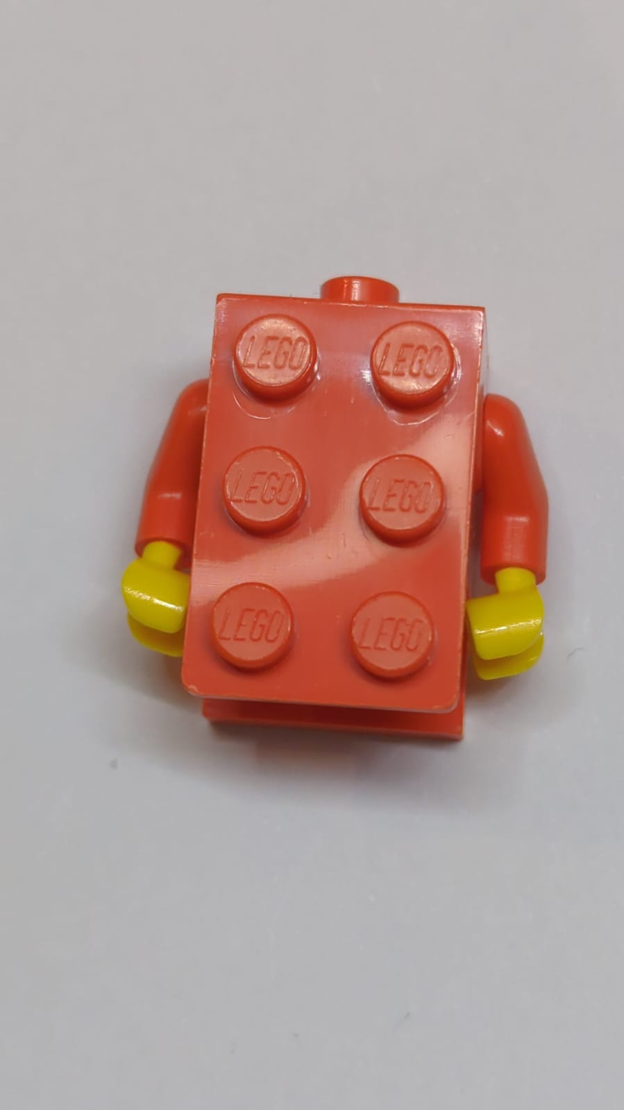 NEU Torso, 2 x 3 Stein Kostüm / Rötlich-orange Arme / Gelbe Hände (BAM)