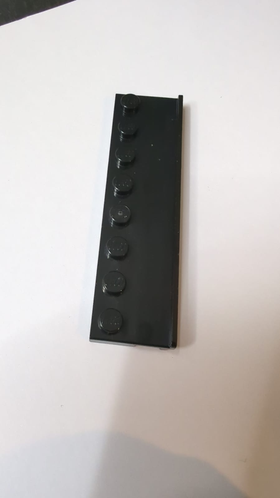 1x8 Platte modifiziert mit Führungsschiene breit schwarz