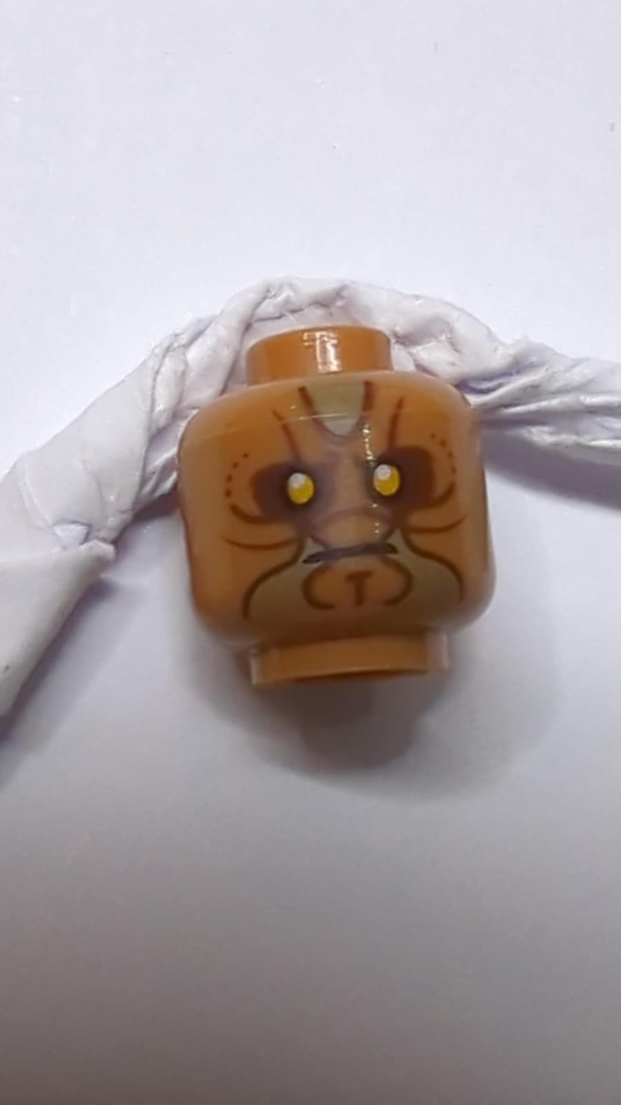 Kopf Alien Zabrak mit orangen Augen und dunkelbraunen Markierungen (SW Jedi-Ritter) nougat (medium)