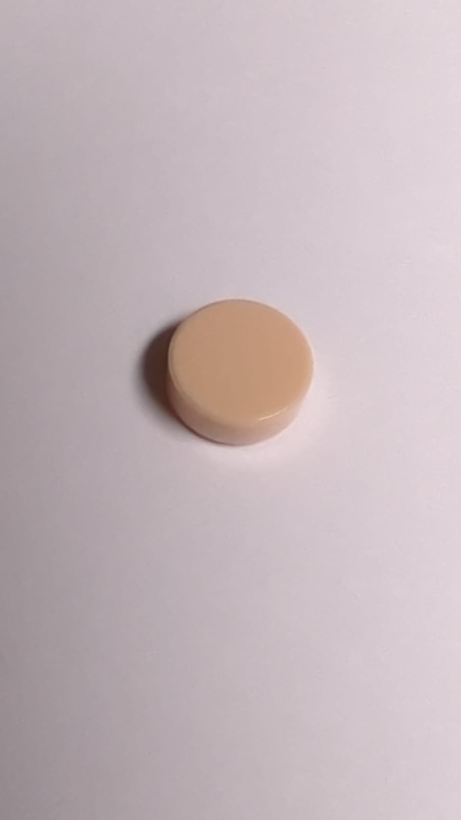 NEU Fliese, rund 1 x 1 nougat (hell)