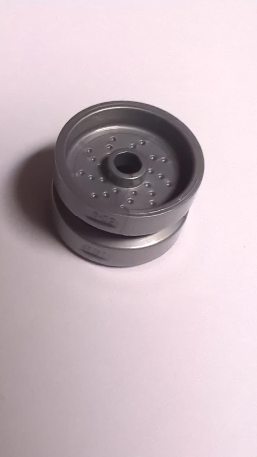 NEU Felge 18mm D. x 12mm mit Pinloch und Noppe, gepunktet pearlsilber