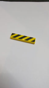 NEU Fliese 1 x 4 mit 5 schwarzen Gefahrstreifen (ohne schwarze Ecken) Muster gelb