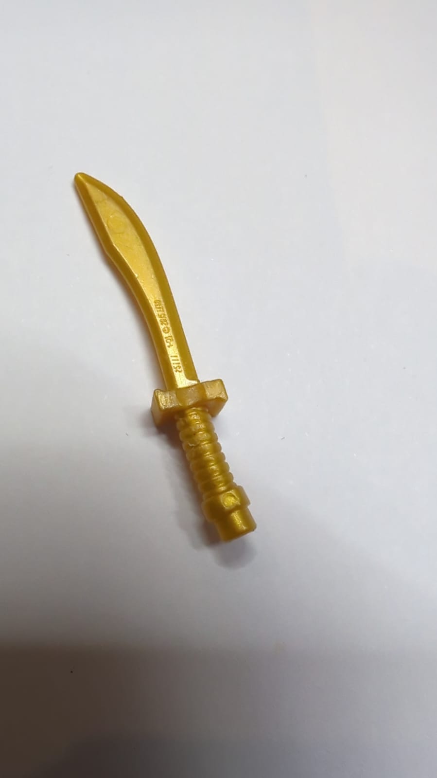 Minifigur, Waffe Schwert, Säbel / Dao Gebogene Klinge und Griff mit Stangenende pearlgold