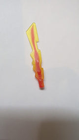 Minifigur, Waffe Schwertklinge mit gezackten Kanten und Stangenende mit marmoriertem transparent-rotem Muster