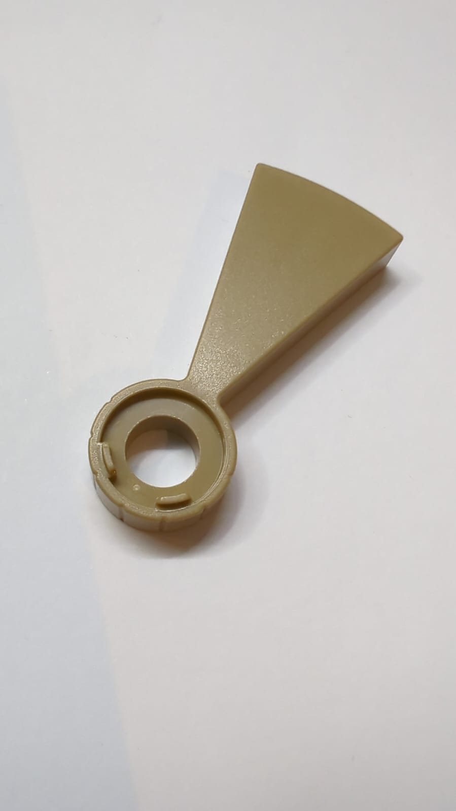 Stufe für Spiraltreppe, Wendeltreppe dunkelbeige