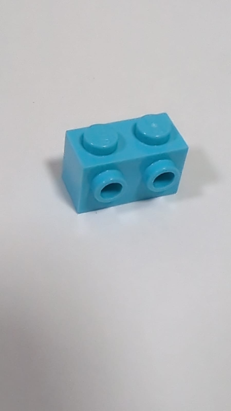 NEU Stein, modifiziert 1 x 2 mit Nieten an der Seite azur