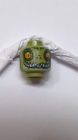Minifigur, Kopf mit beidseitigem Alien-Chima-Krokodil, leuchtend hellorange Augen, gelbgrunder Unterkiefer, dunkelgrüne Schuppen und weiße scharfe Zähne, breites / schmales Augenmuster olivgrün