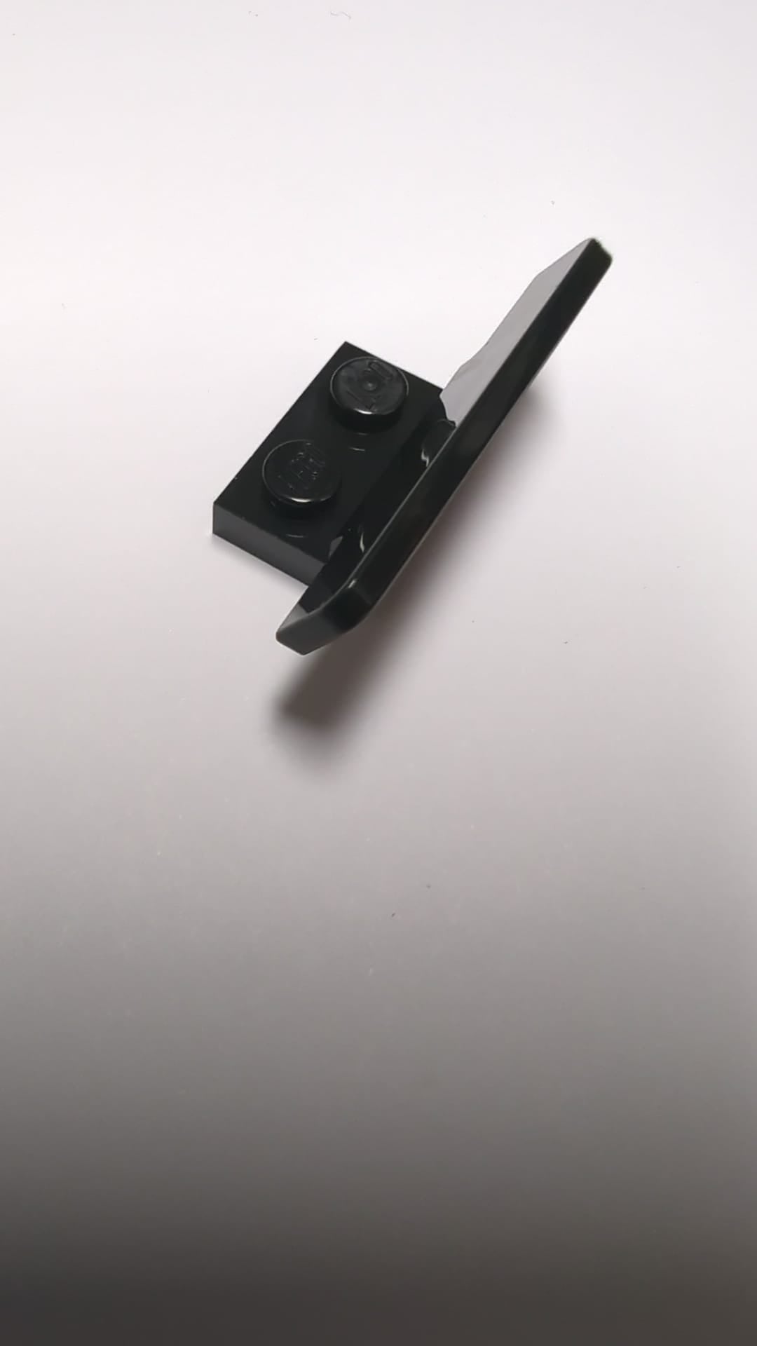 NEU Fahrzeug, Spoiler 1 x 4 an 1 x 2 Basis schwarz