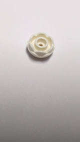 NEU Pflanzenblume rund, 2 Schichten (Pfingstrose Rose) mit offener Noppe und kleinem Pinloch weiß