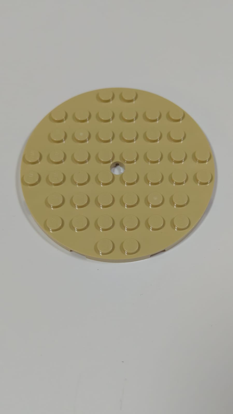NEU Platte rund 8 x 8 mit Loch beige