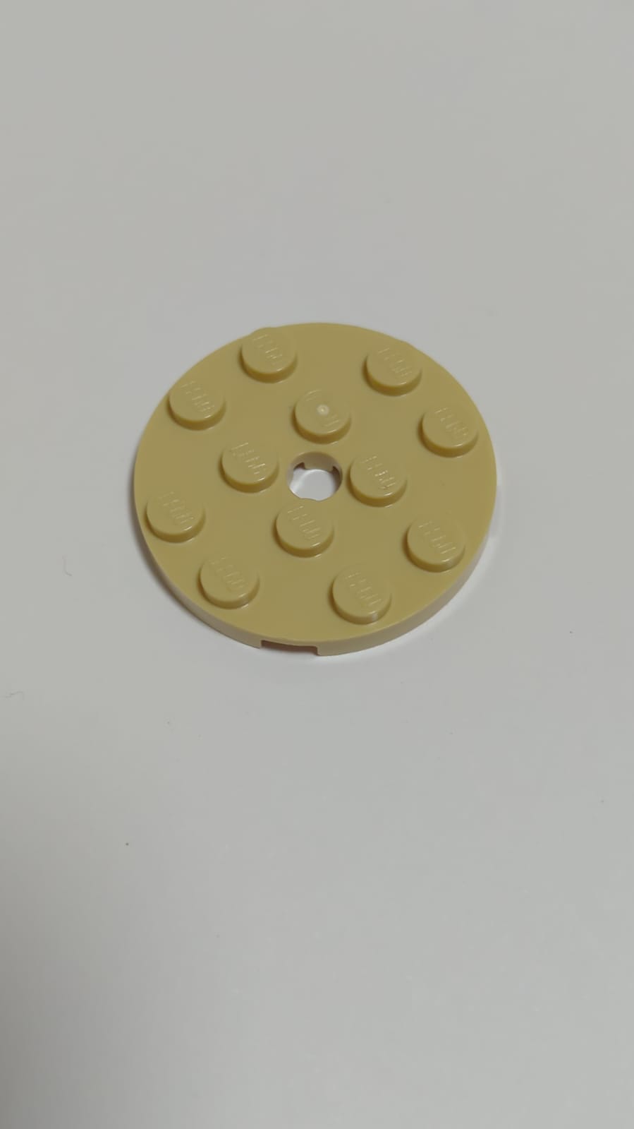NEU Platte rund 4 x 4 mit Loch beige