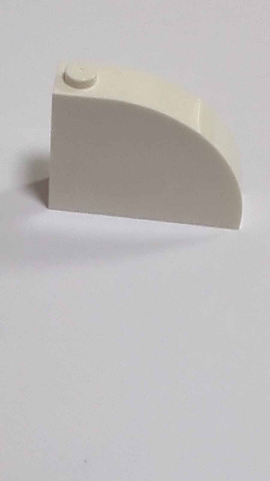 NEU Schrägstein, Gebogen 4 x 1 x 2 2/3 mit Noppe weiß