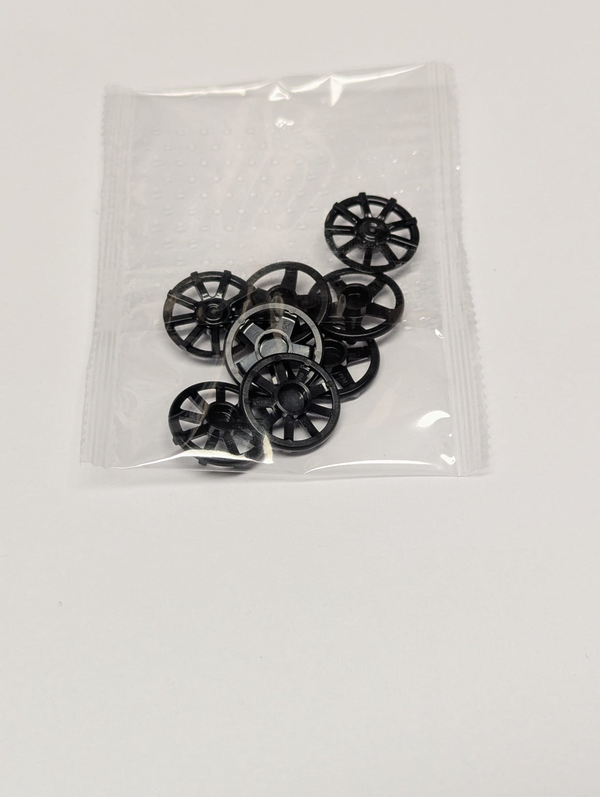 NEU Wheel Cover 5 Spoke and 9 Spoke for Wheel 72206pb01, 8 in Bag - 4 of Each (Multipack) schwarz black