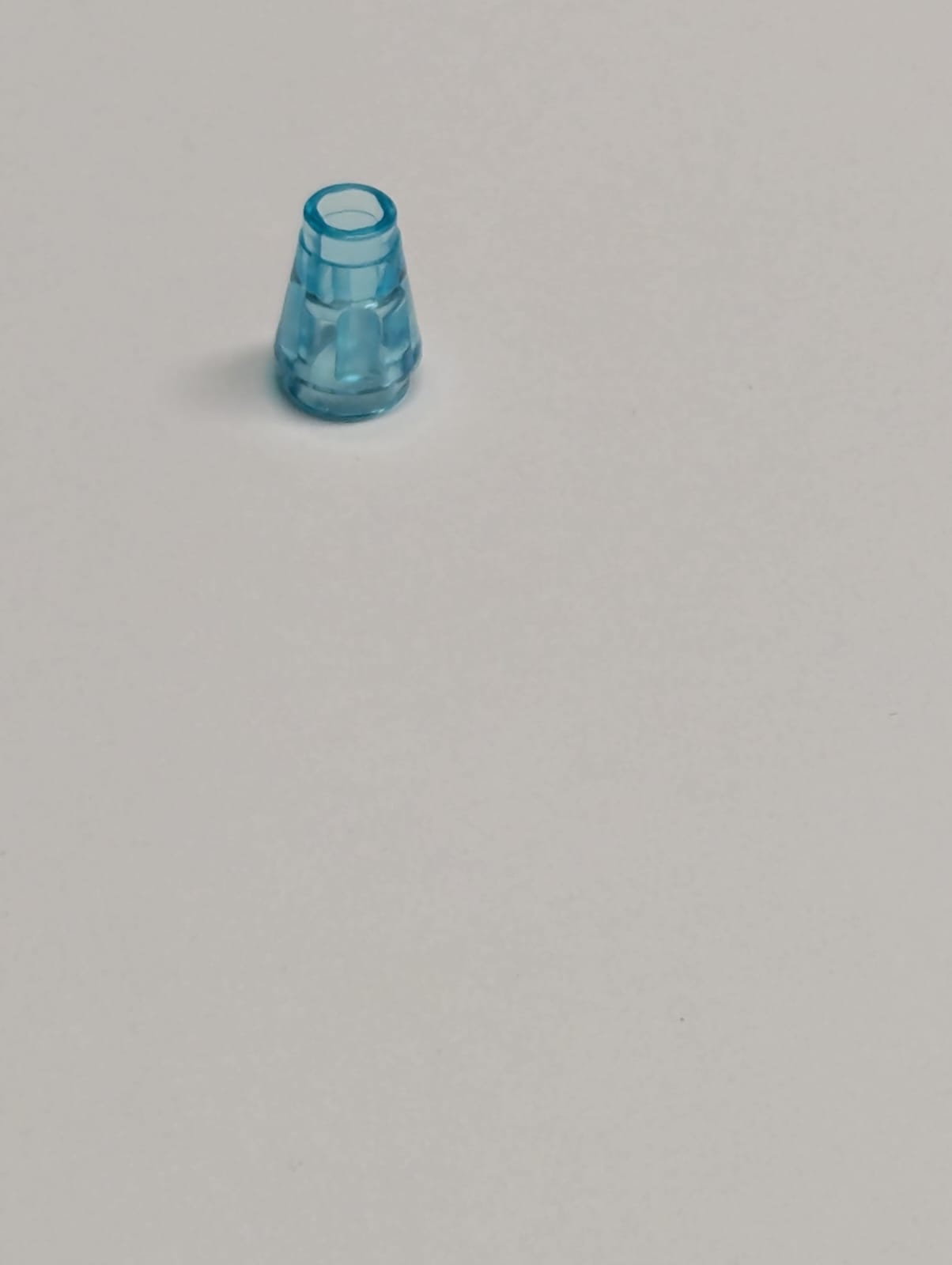 NEU Cone 1 x 1 with Top Groove transparent hellblau
