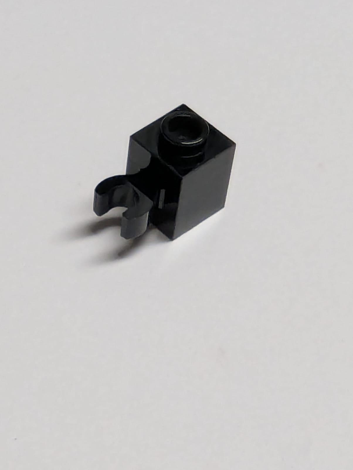 NEU Brick, Modified 1 x 1 with Open O Clip (Vertical Grip) - Hollow Stud schwarz black