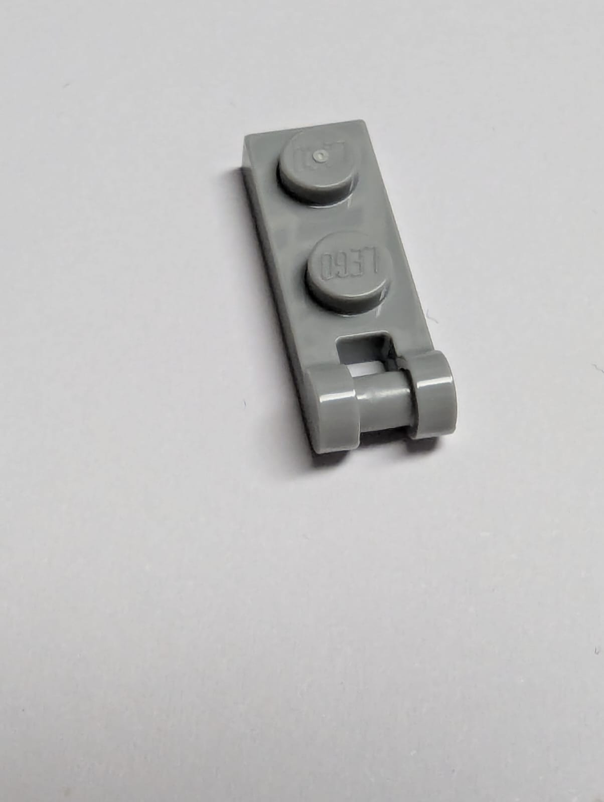 NEU Platte modifiziert 1 x 2 mit Griff am Ende neuhellgrau