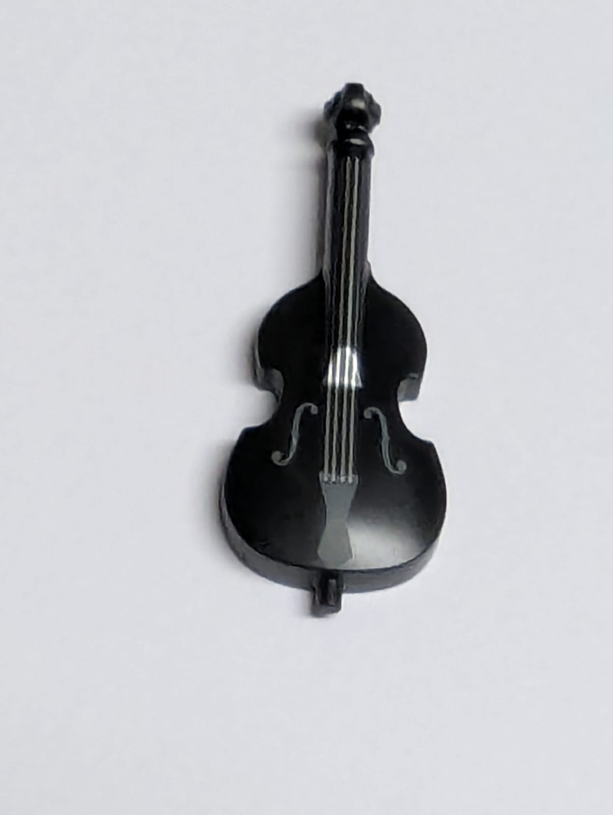NEU Musikinstrument, Kontrabass mit hellblau-grauem Saitenhalter und F-Löchern sowie silbernem Saitenmuster schwarz