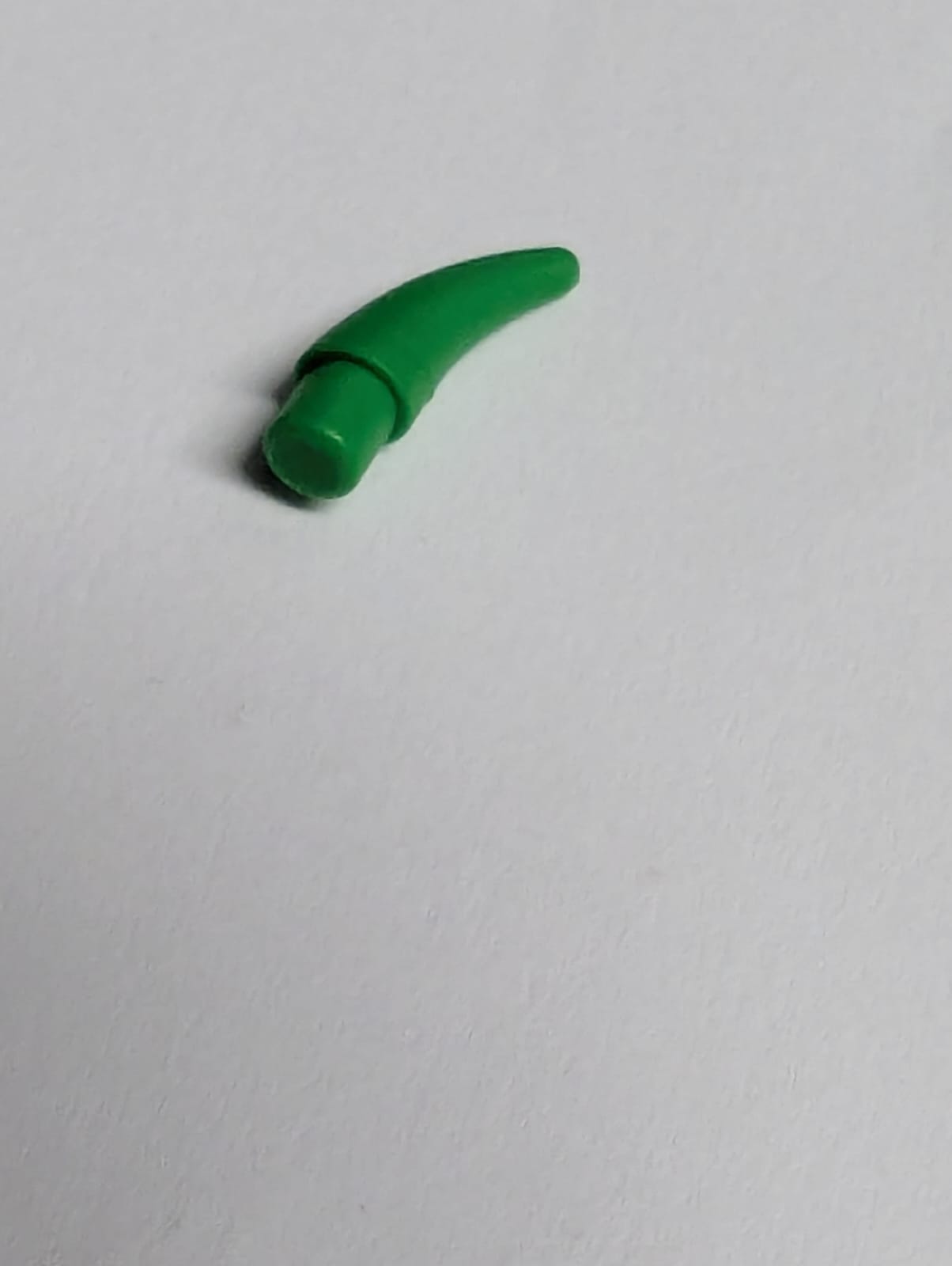NEU Horn Hornspitze Zahn - klein mediumgrün