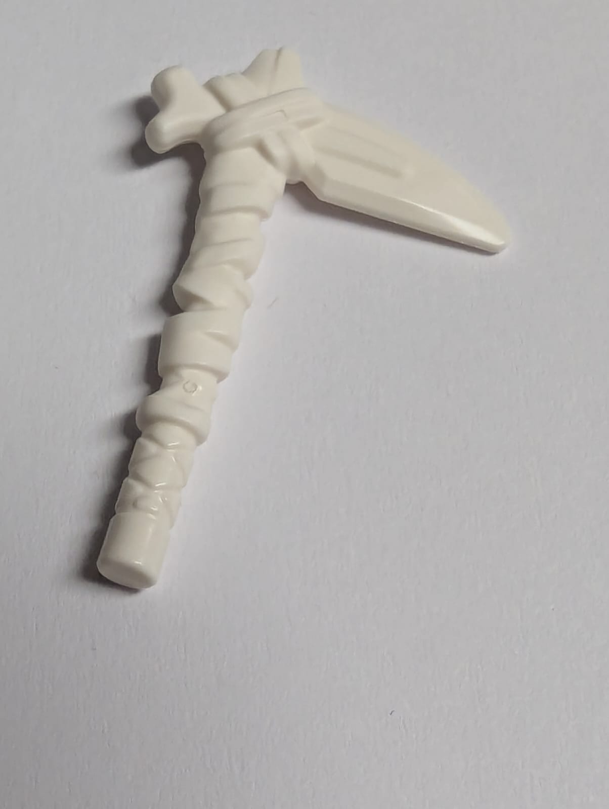 NEU Minifigure, Weapon Bone Sickle weiss white