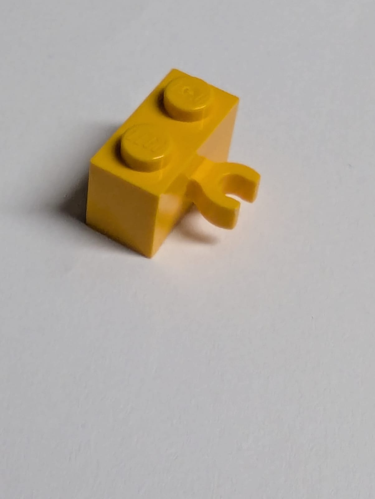 NEU Brick, Modified 1 x 2 with Open O Clip Thick (Vertical Grip) hellorange bright light orange