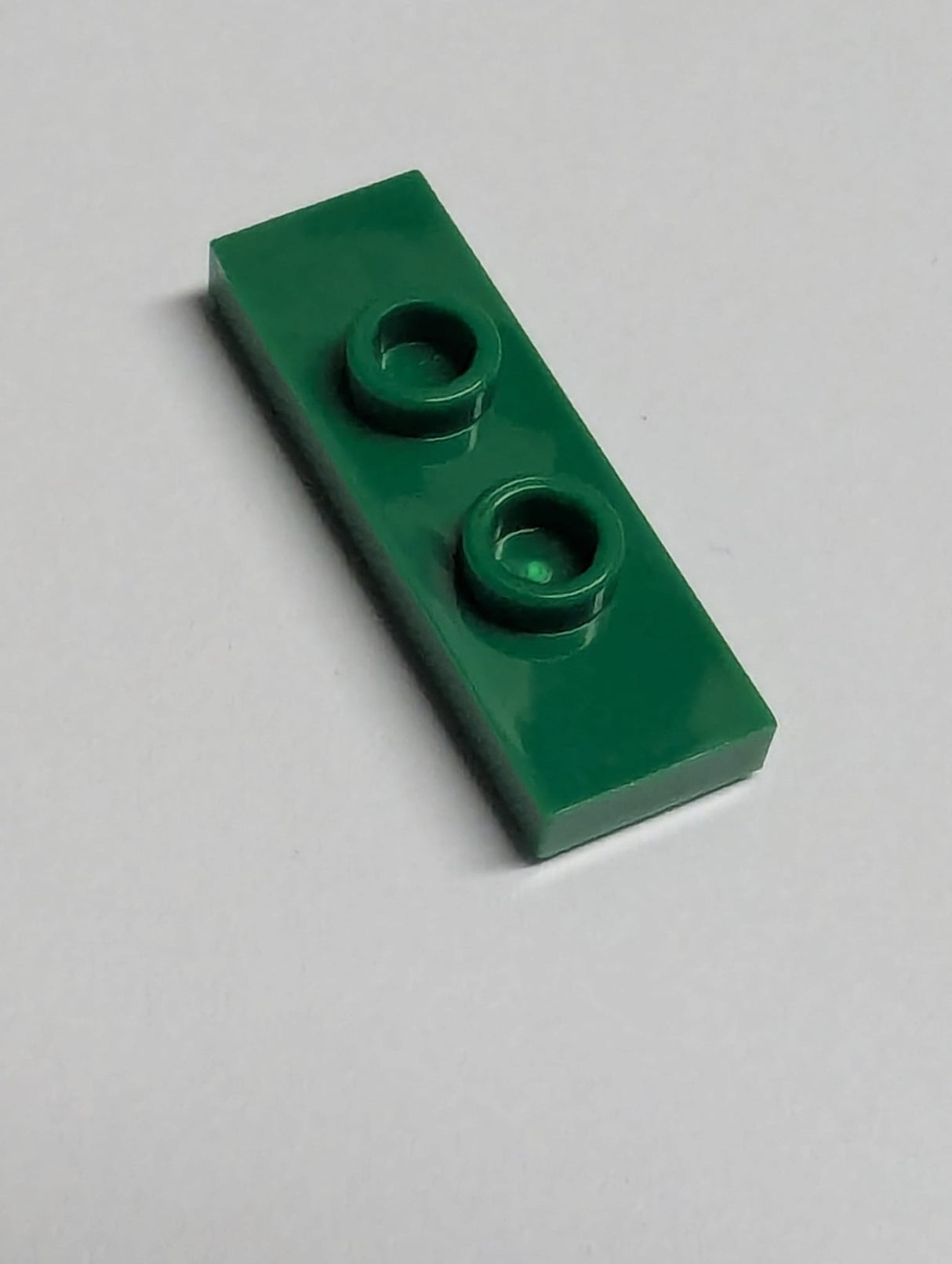 NEU Platte, Modifiziert 1 x 3 mit 2 Noppen (Doppel-Jumper) grün