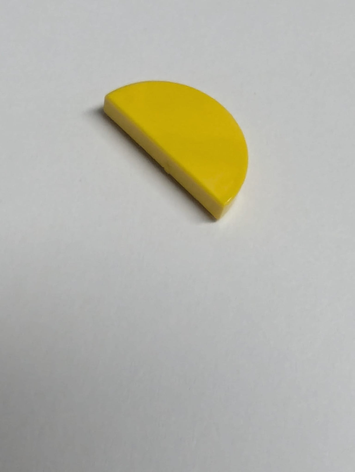 NEU Fliese, rund 1 x 2 halb, gelb