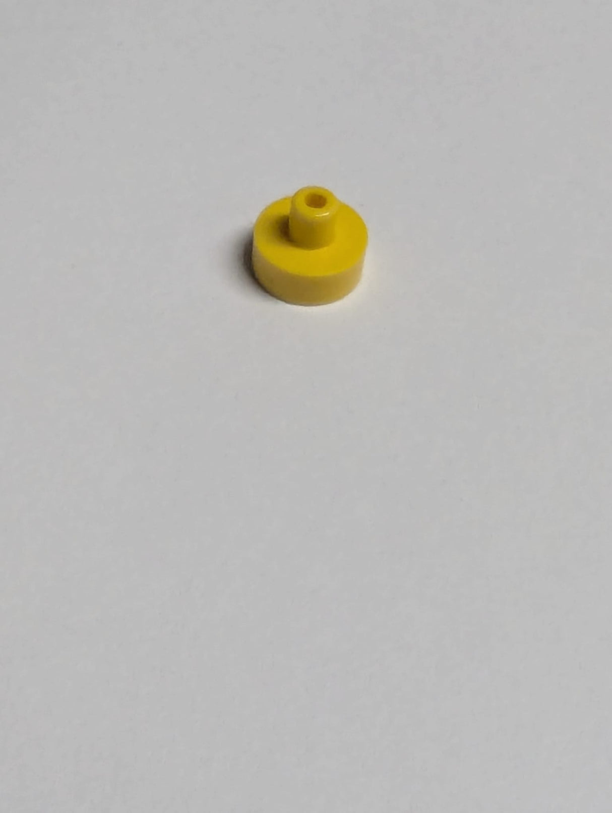 NEU Fliese, rund 1 x 1 mit Stab / Pinhalter gelb