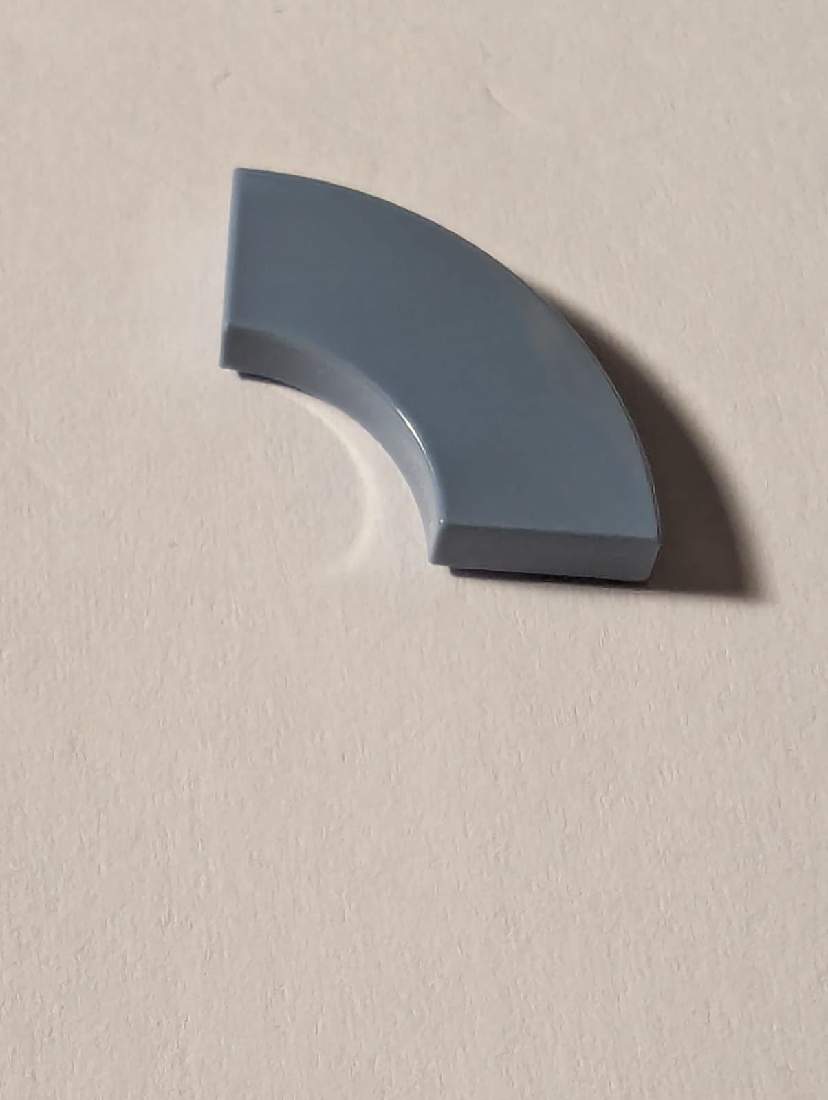 NEU Fliese, Kurve 2 x 2 Macaroni sandblau