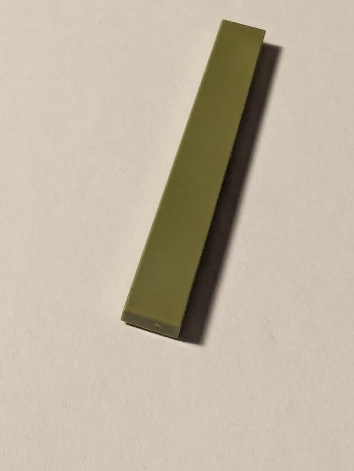 NEU Fliese 1 x 8 olivgrün