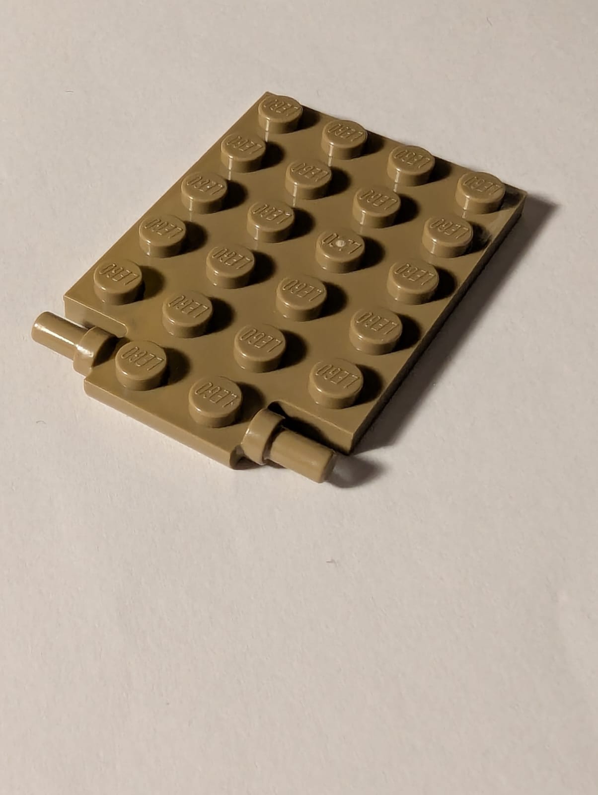 NEU Platte modifiziert 4 x 6 mit Falltür Scharnier (lange Pins) dunkelbeige