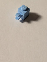 NEU Stein, modifiziert 1 x 1 mit Clip Horizontal hellblau